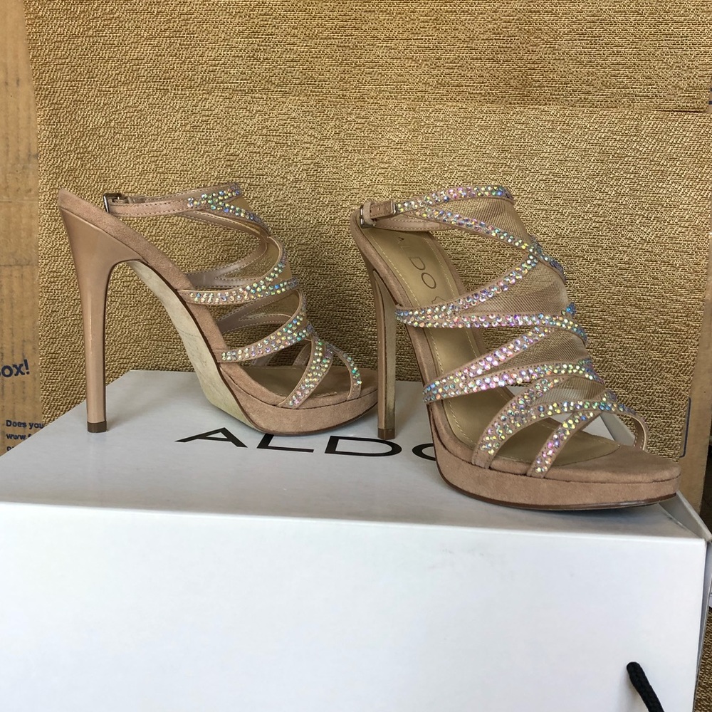WORN ONCE Aldo nude heels sparkles up front